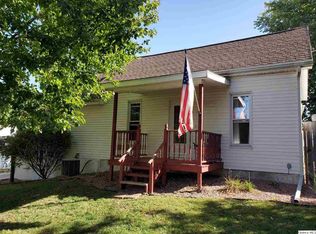 115 Frederick St, Ursa, IL 62376