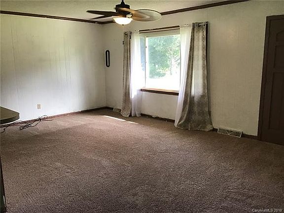 4th image of 195 E Meadowview Dr