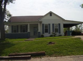 125 S 4th St, Central City, KY 42330