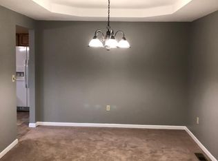 712 Vassar Dr, Edwardsville, IL