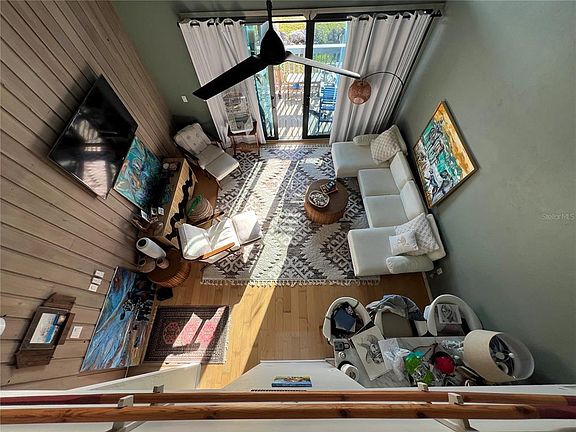 2nd image of 850 3rd St #2