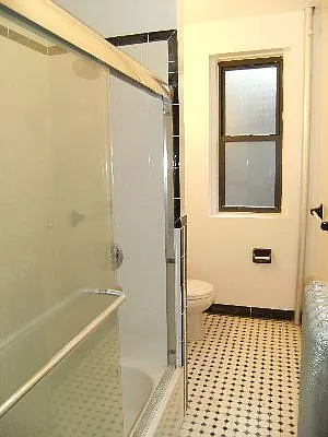 Rented by City Connections Realty | media 23