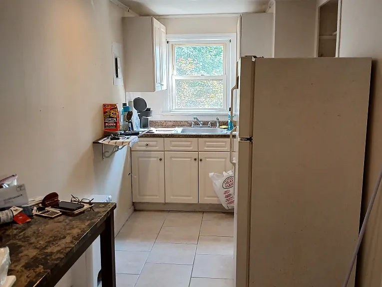 Small Eat In Kitchen