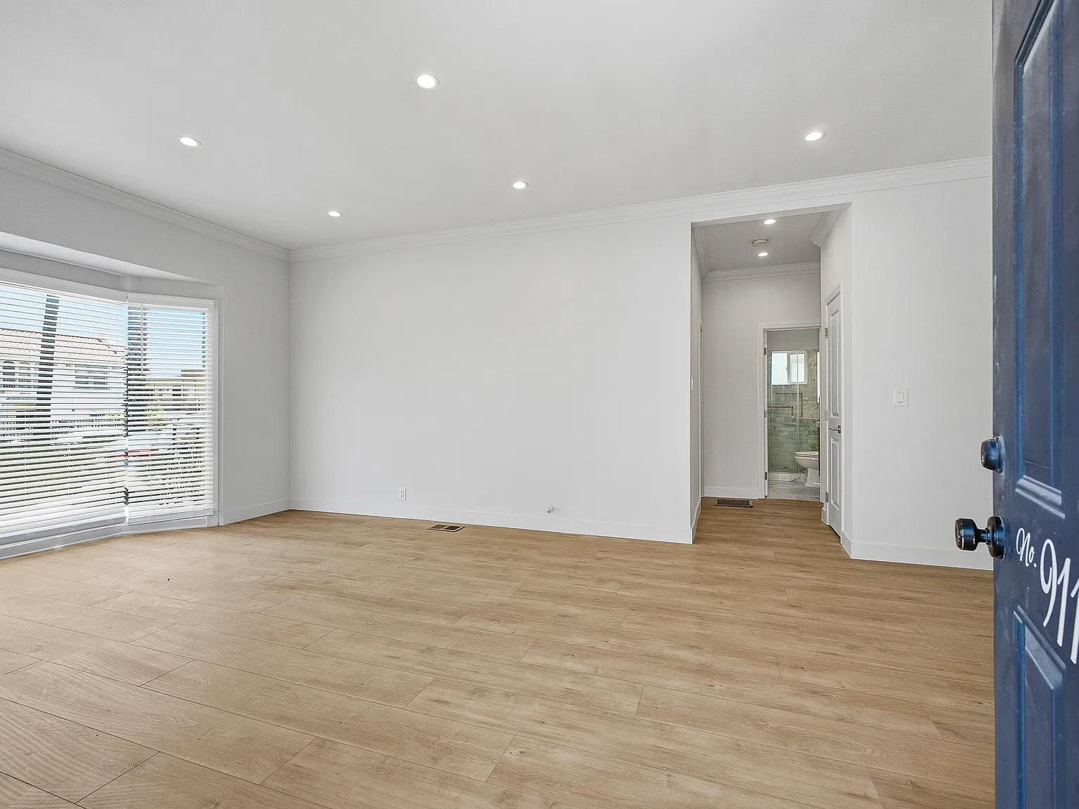 2 bed, $2,745 — Photo 4
