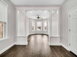 3750 W Cermak Rd, Chicago, IL 60623