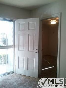 5th image of 1047 Greer St