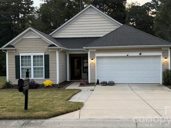 1016 Break Maker Ln, Indian Trail, NC 28079