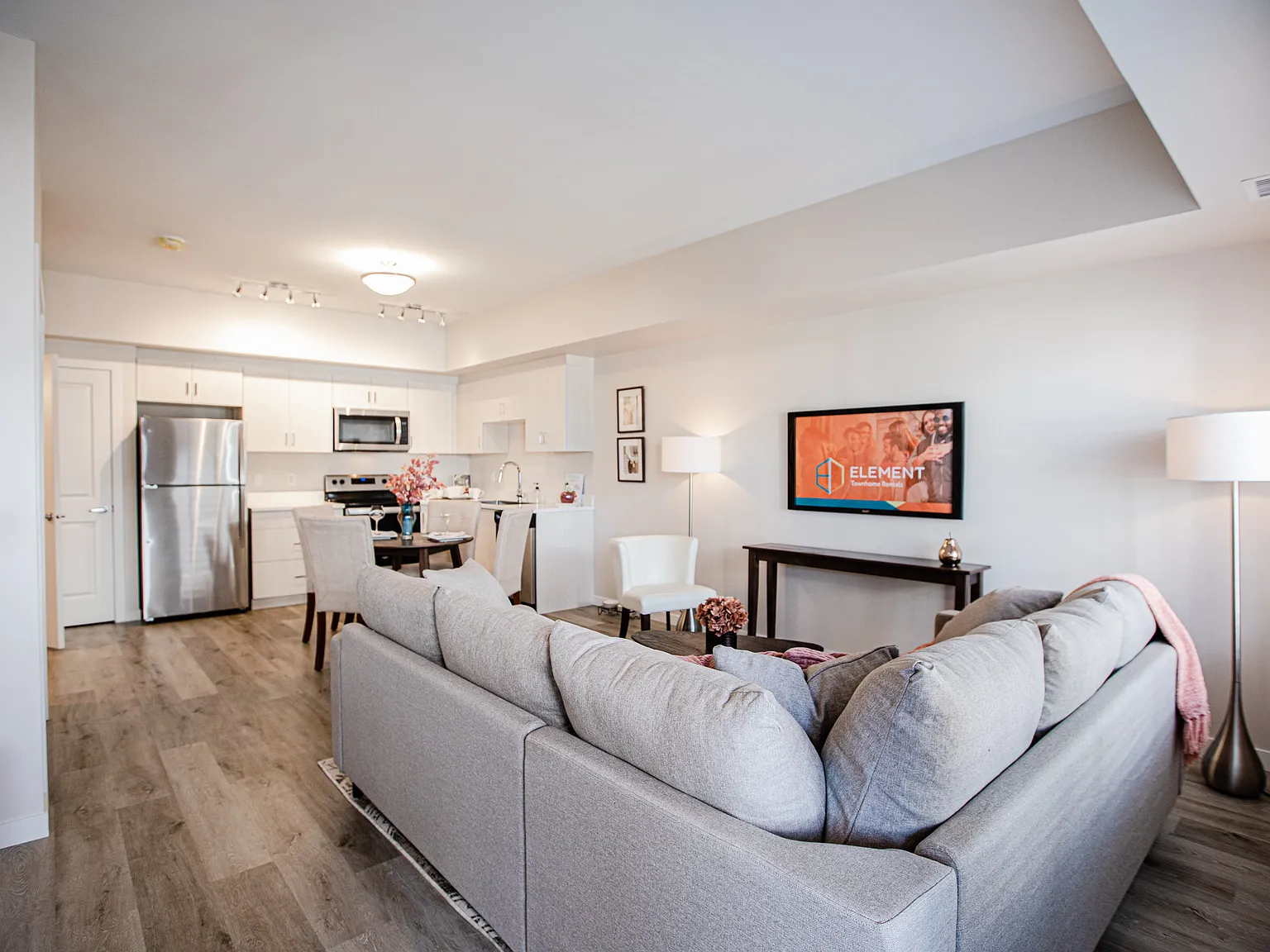 Element Townhomes in Prairie Pointe — Photo 4