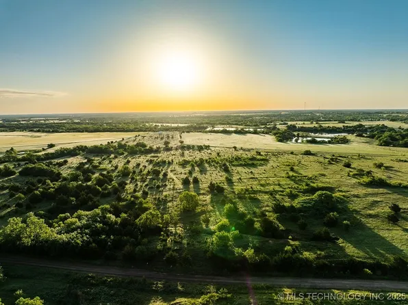 20 N Western Rd, Stillwater, OK 74075