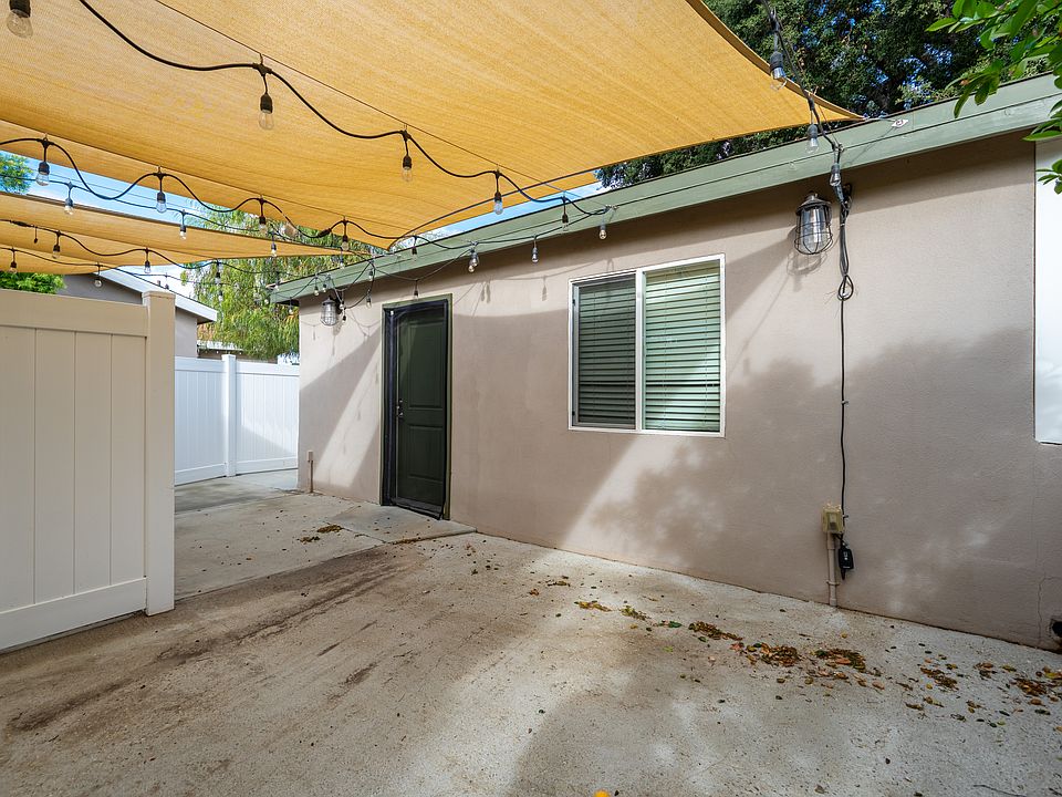 1st image of 10932 Oro Vista Ave