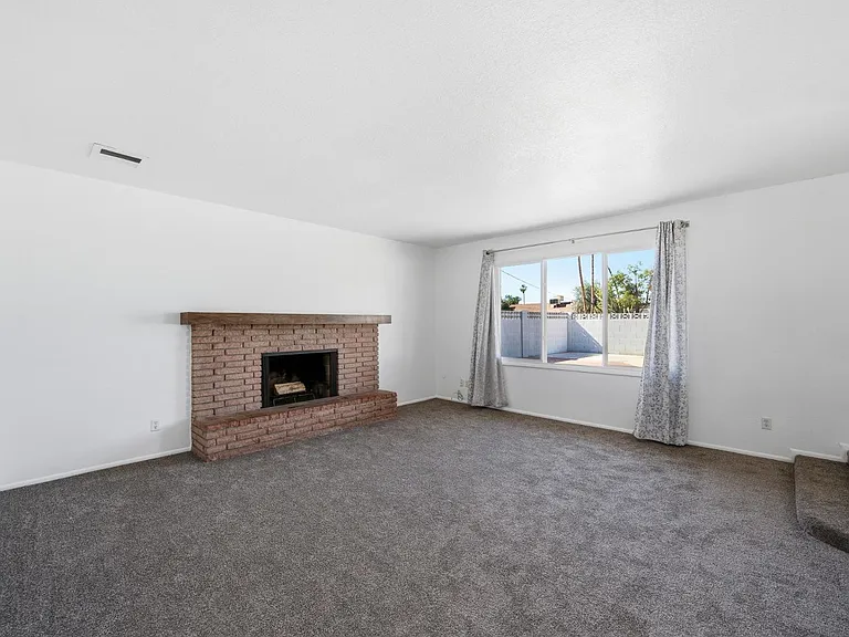 124 E Minton Dr — Photo 23