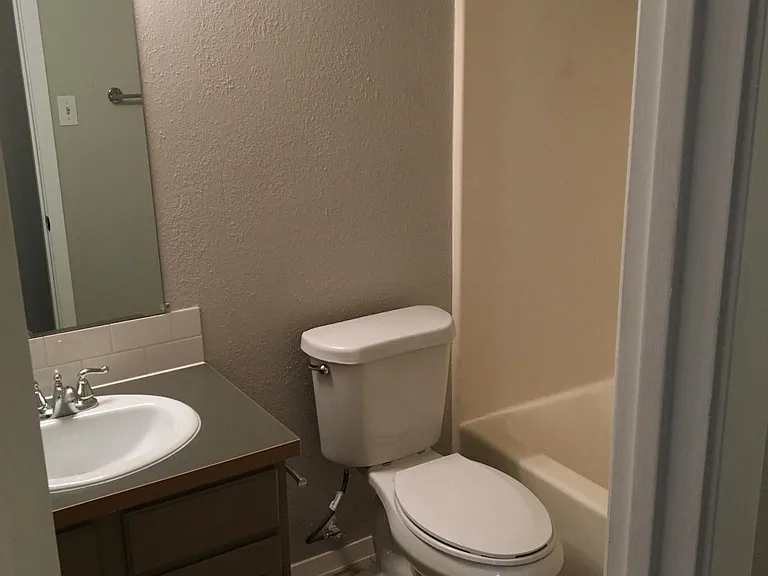 1714 Cinnamon Path #B — Photo 11