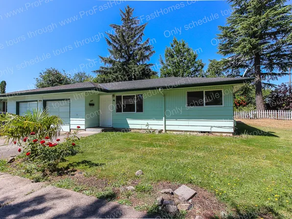 1310 SE 4th St, Gresham, OR 97080