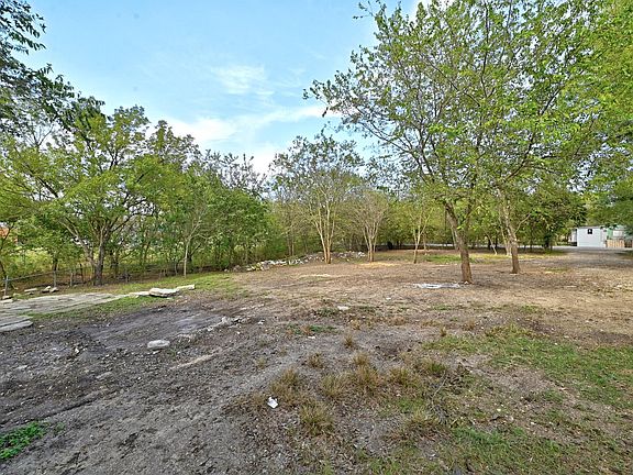 4th image of 202 Quail Run