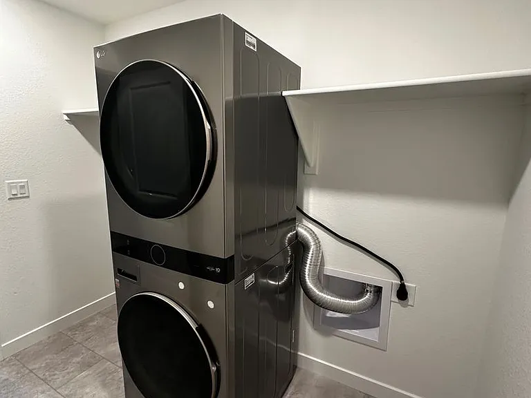 8099 Mount Kataka St — Photo 32