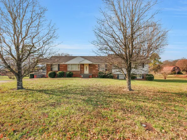 202 Shepherd Hills Dr, Madison, TN 37115