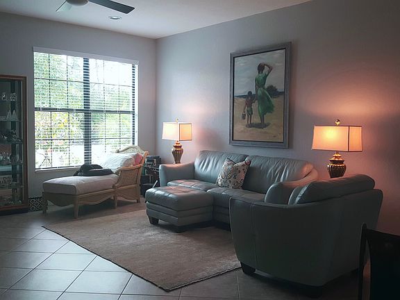 3rd image of 4542 Catalina Ln