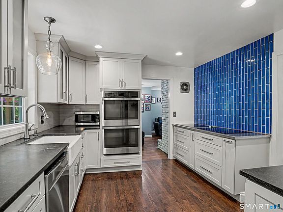 3rd image of 524 Nonopoge Road