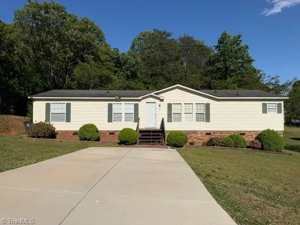 431 Nash Ave, Winston Salem, NC 27101