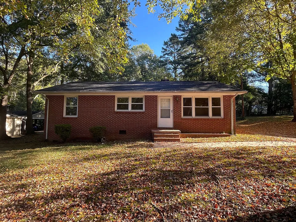 819 Parkwood Rd