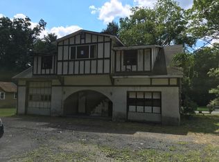 2138 Willard Rd, Canadensis, PA 18325