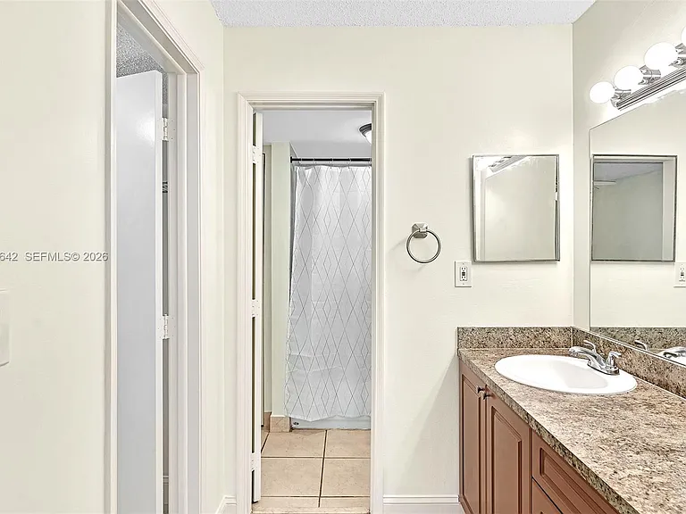 9410 Tangerine Pl #105 — Photo 22