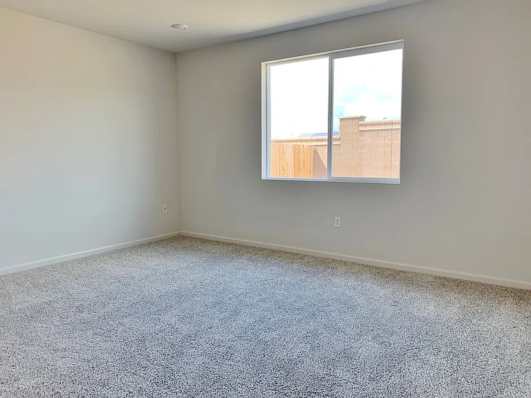 2070 Wildflower Dr — Photo 11