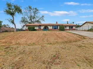 17028 Via Los Caballeros, Riverside, CA 92504
