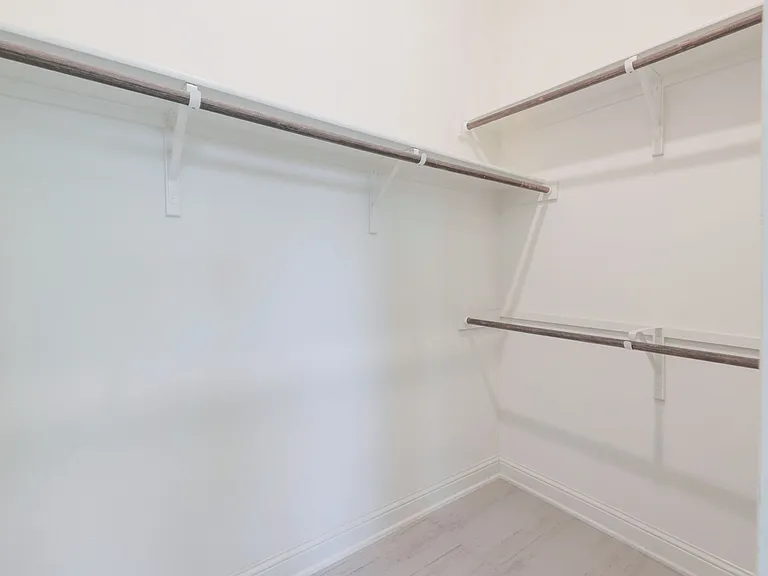 4413 Edgewater Dr — Photo 18
