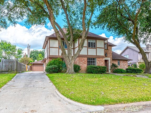 3rd image of 3107 Briar Ct