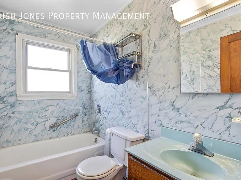 1 Idlebrook Dr — Photo 11