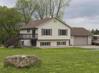 N6221 Hwy 22, Pardeeville, WI 53954