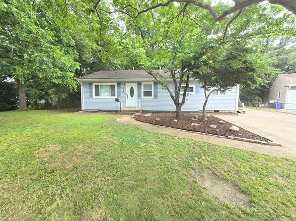 5209 Julianna Dr