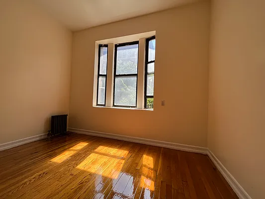 Rented by REAL New York | media 6