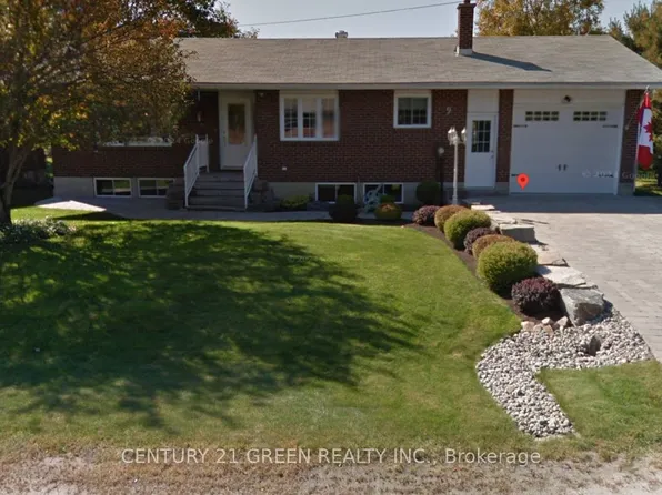9 Fitz Ave, South River, ON P0A 1X0