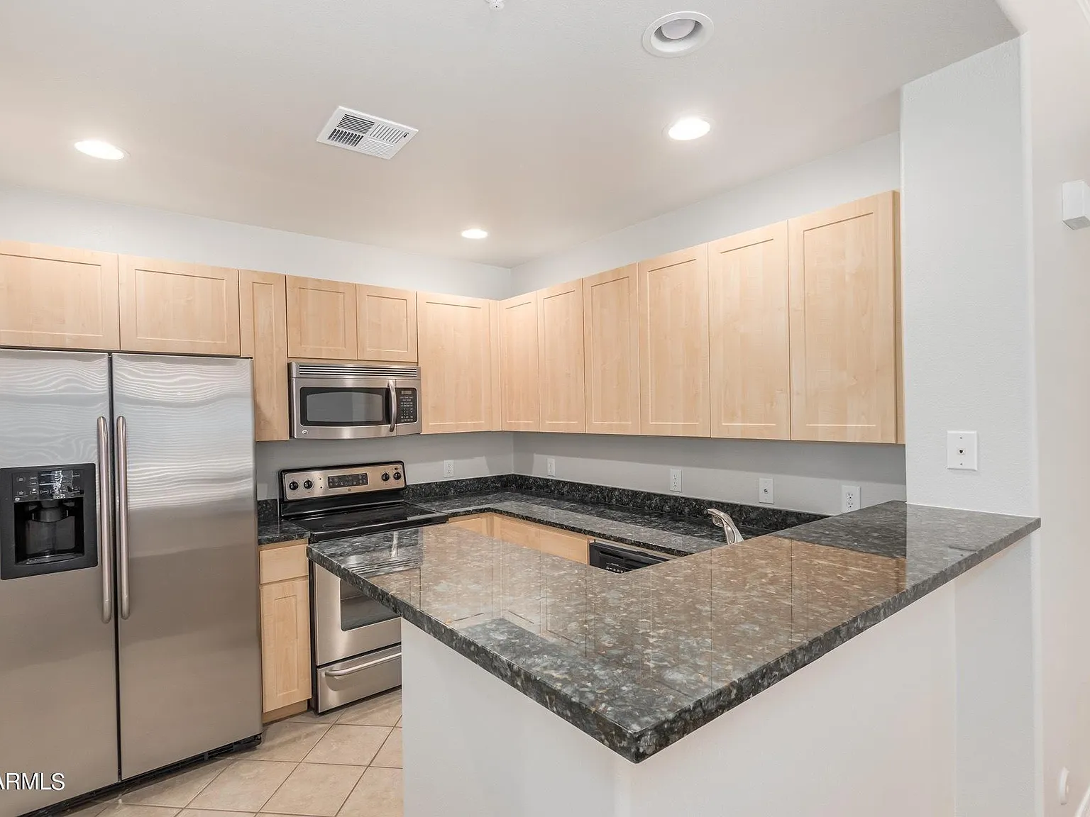 2 bed, 2.0 bath, 1115 sqft, $2,000 — Photo 4
