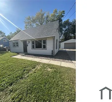 9404 Omar Khayyam Blvd — Photo 1