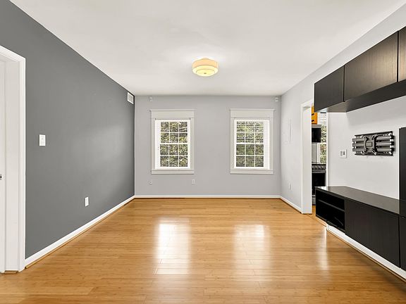 5th image of 1810 Key Blvd #9469