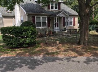 285 Dogwood Rd W, Mastic Beach, NY 11951