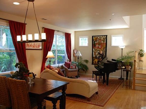 Dining & Living Room 1