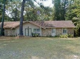 1863 W County Line Rd, Jackson, MS 39213