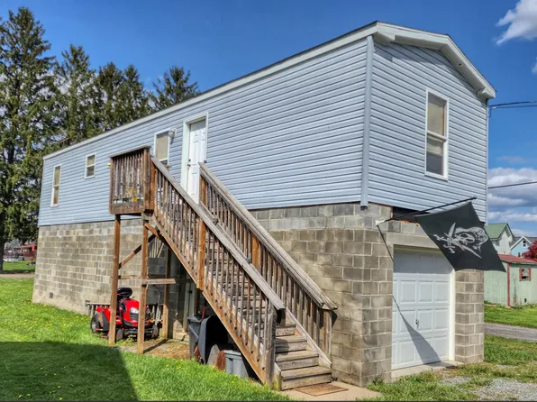 354 Locust St, Jersey Shore, PA 17740