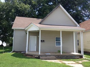 122 S 12th St, Terre Haute, IN 47807