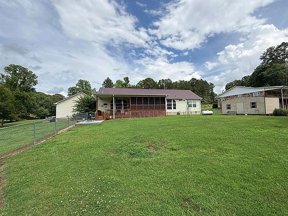 4th image of 9067 Manley Vines Camp Rd