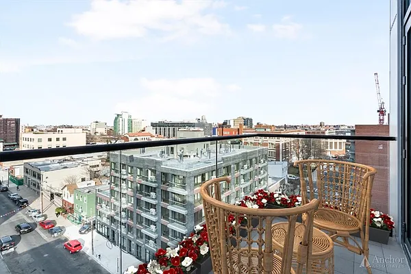 Rented by Anchor Associates | media 21