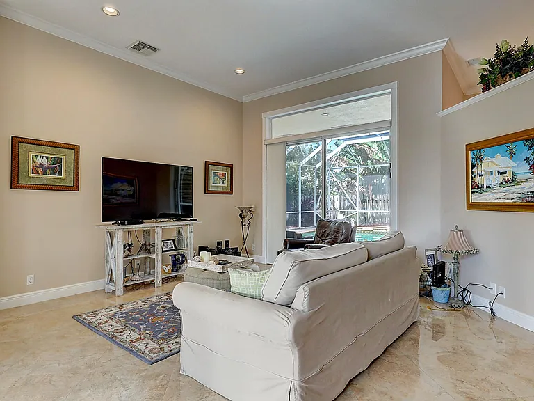 10207 Allamanda Blvd — Photo 7