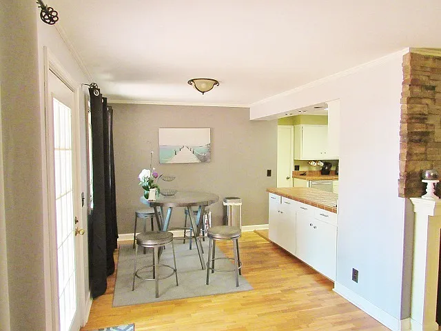 1809 Ivy Ln — Photo 7