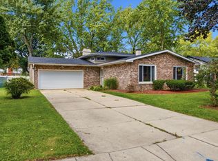 1120 Joel Ave, Aurora, IL 60505