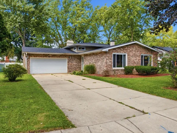 1120 Joel Ave, Aurora, IL 60505
