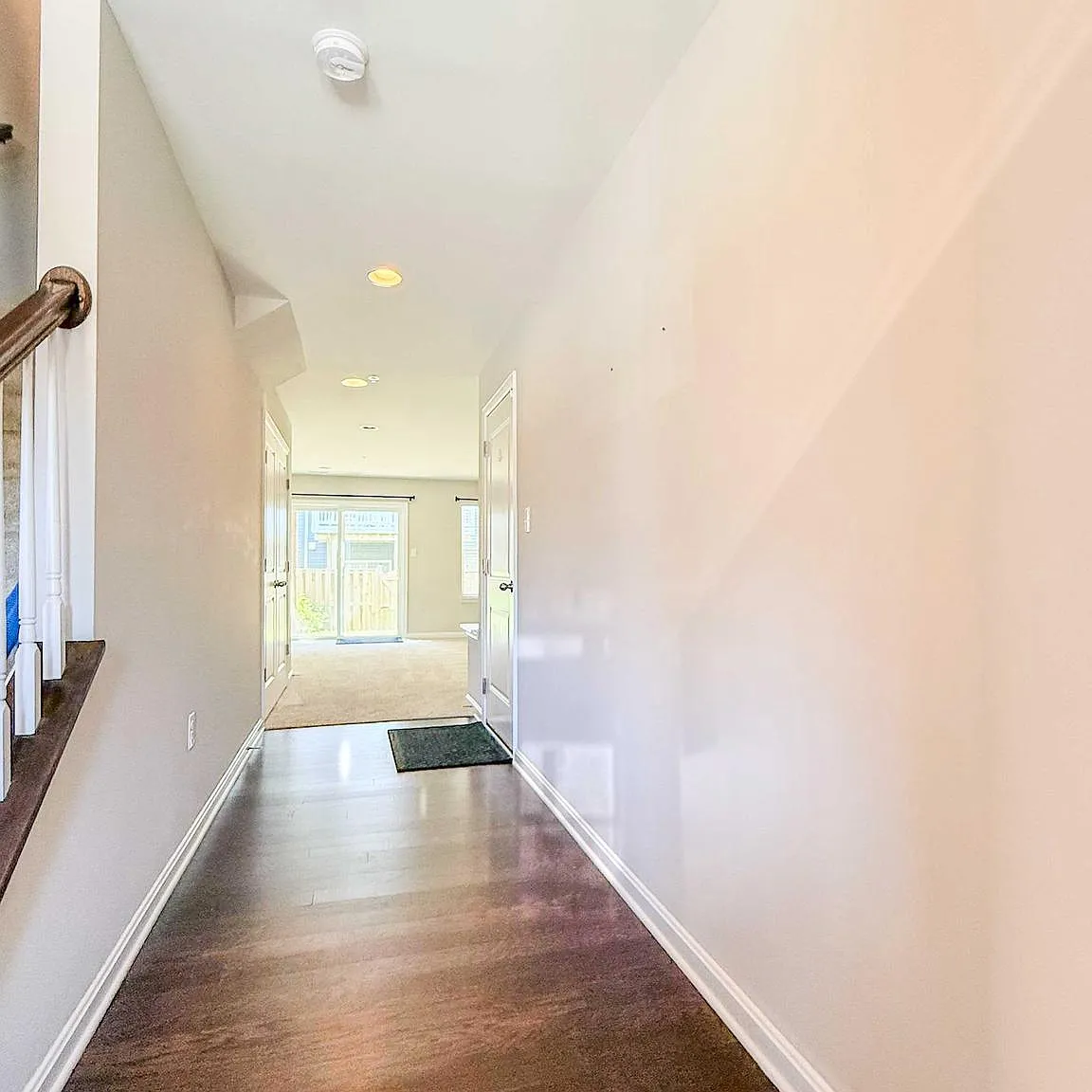 3 bed, 2.5 bath, 2180 sqft, $2,900 — Photo 4